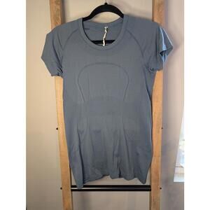Lululemon Blue Seamless Swiftly Shirt - Size 8